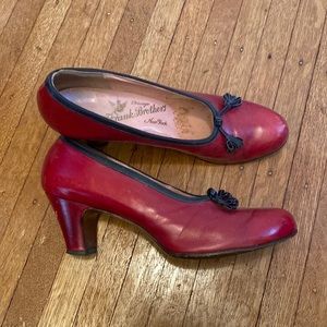 Vintage Frank Brothers Chicago New York Red Pumps Shoes
